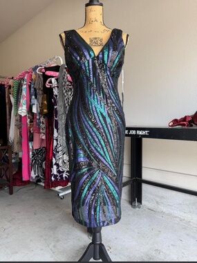 Sequined Black Multi-Color V-Neck Sheath Dress